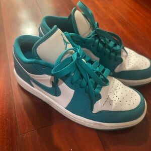 Nike Jordan 1 Lows (Turquoise)